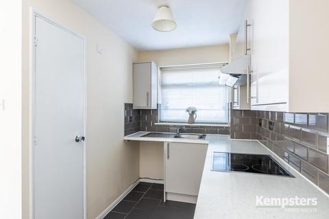 2 Broadlands, Badgers Dene, Grays, RM17 5HZ
