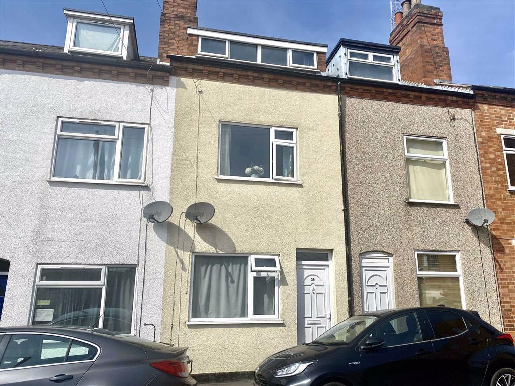 Druid Street, Hinckley 3 bed terraced house £750 pcm (£173 pw)