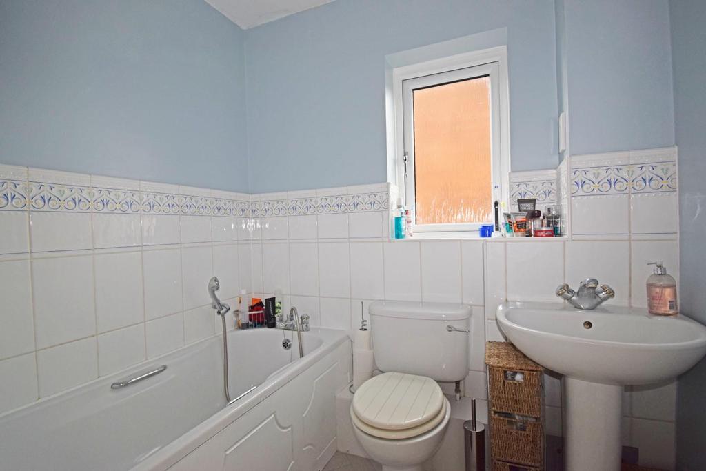 64 Appletrees Crescent, bathroom.jpg