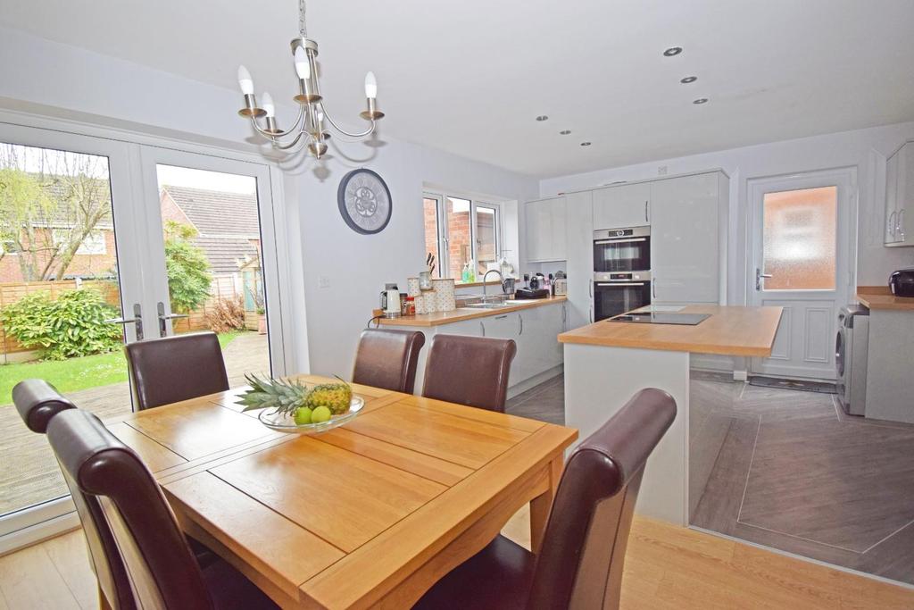 64 Appletrees Crescent, kitchen from diner a.jpg