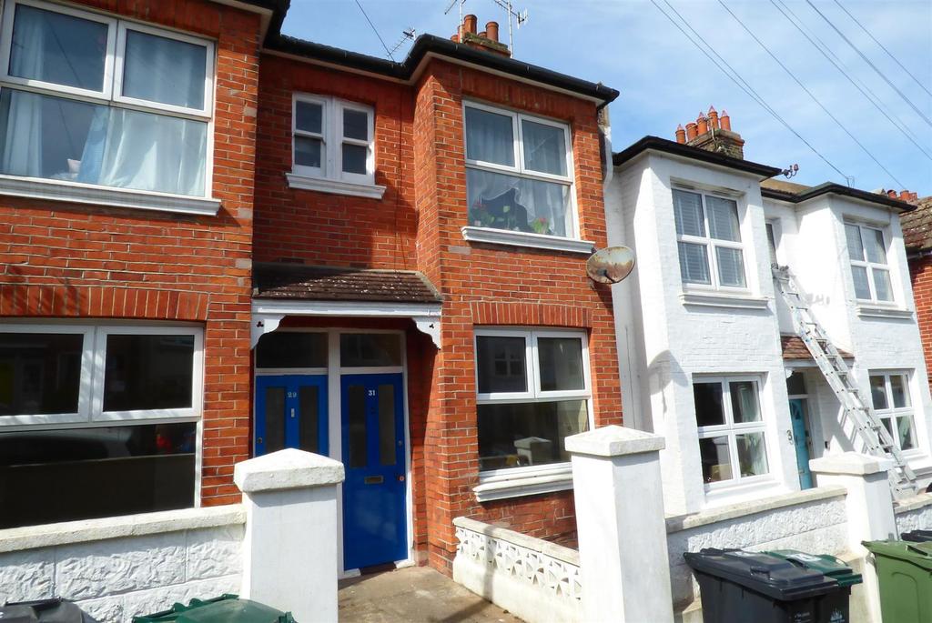 Sandown Road, Brighton 2 bed flat £1,100 pcm (£254 pw)