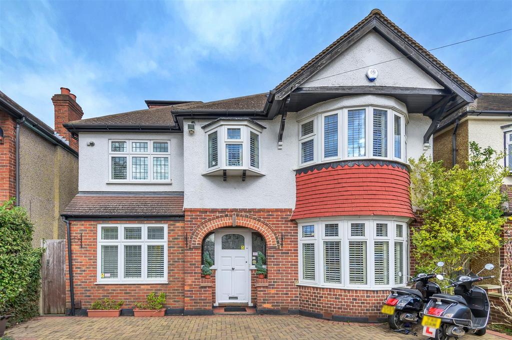 Kingsmead Avenue, Worcester Park 5 bed detached house £1,400,000