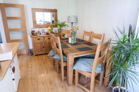 52 Valley Drive, Gravesend, DA12 5RS
