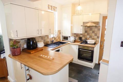 52 Valley Drive, Gravesend, DA12 5RS