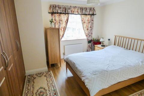 5 Tudor Close, Northfleet, Gravesend, DA11 8DT