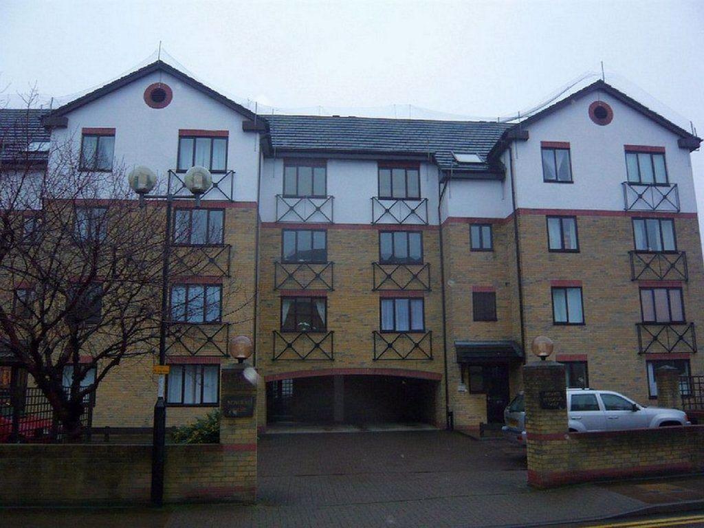 Admiral House, Viersen Platz, Rivergate, Peterbor 2 bed flat £775 pcm