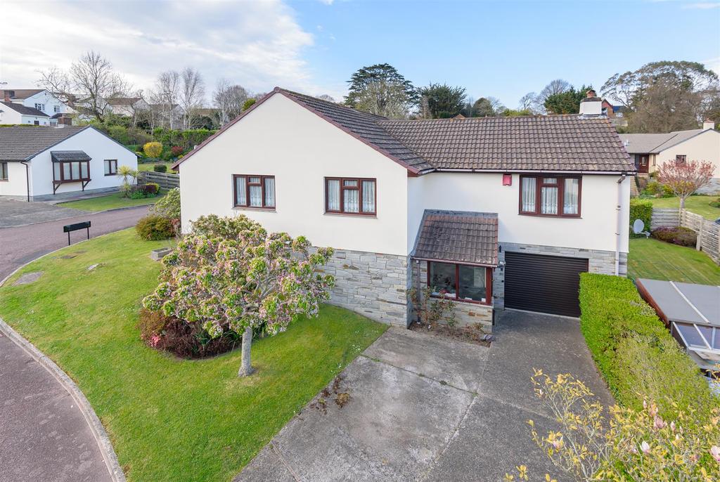 Goodwood Park Road, Northam, Bideford 4 bed detached house £425,000
