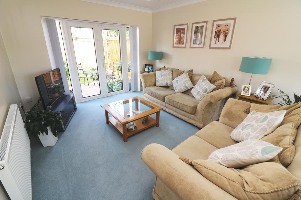 2 Boscombe Close Lge