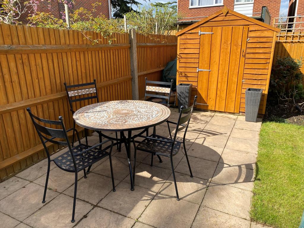 2 Boscombe Close Patio