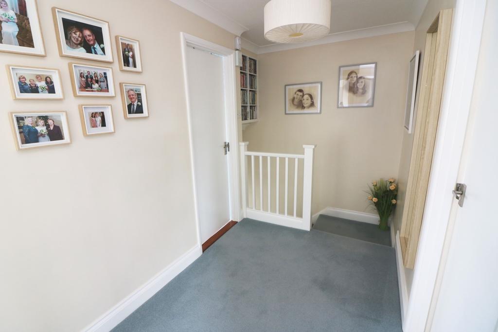2 Boscombe Close Land