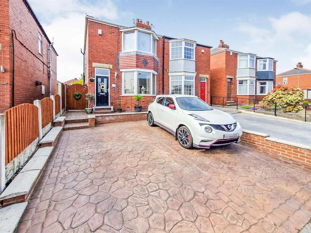 Broomhead Road, Wombwell, Barnsley 2 bed semidetached house £165,000