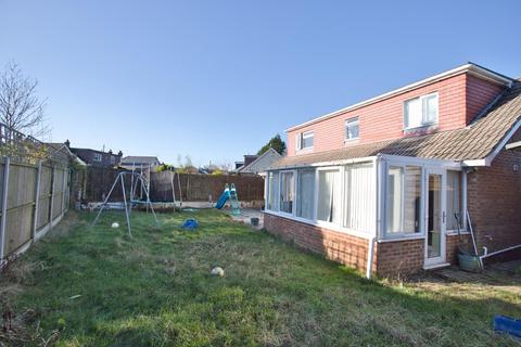 3 Barnhurst Lane, Hawkinge, Folkestone, CT18 7AU
