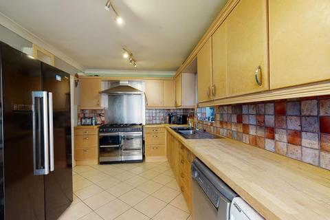 3 Barnhurst Lane, Hawkinge, Folkestone, CT18 7AU