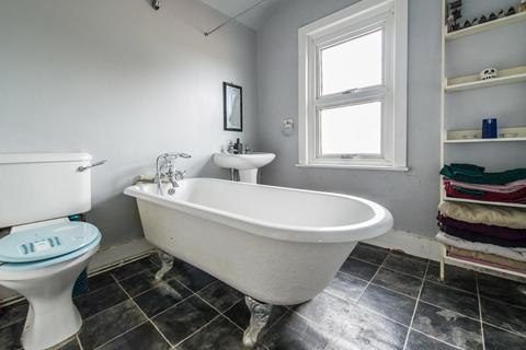 20 London Road, Stone, Dartford, DA2 6DJ