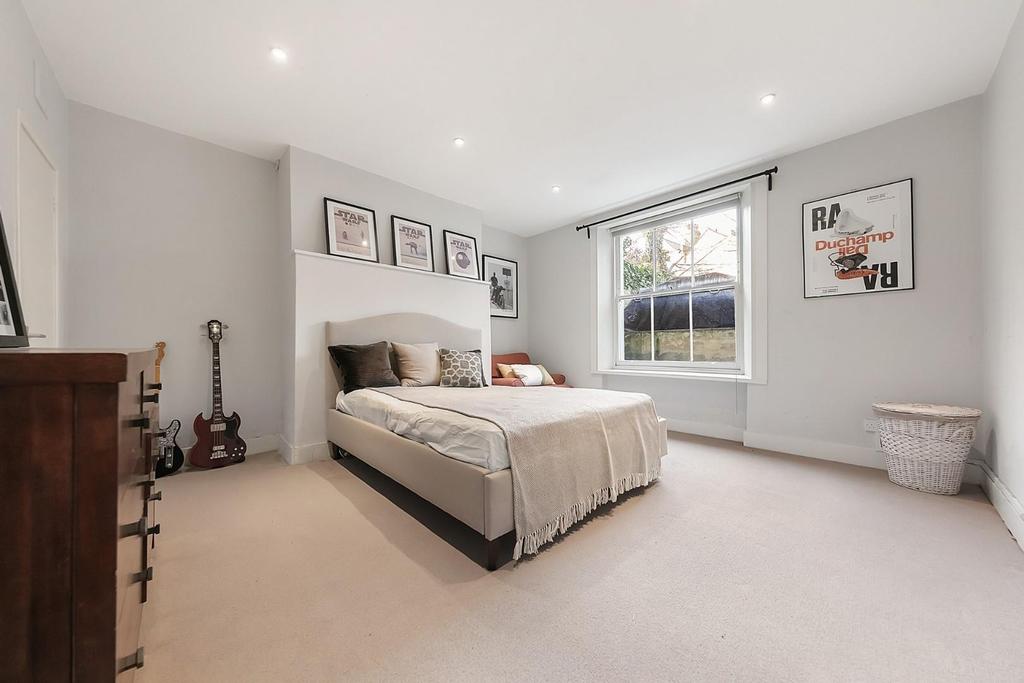 Bedroom One.jpg