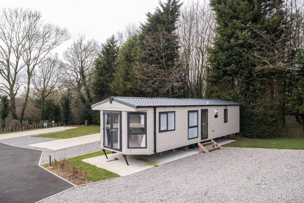 Dog Lane, Kelsall 2 bed bungalow for sale £69,000