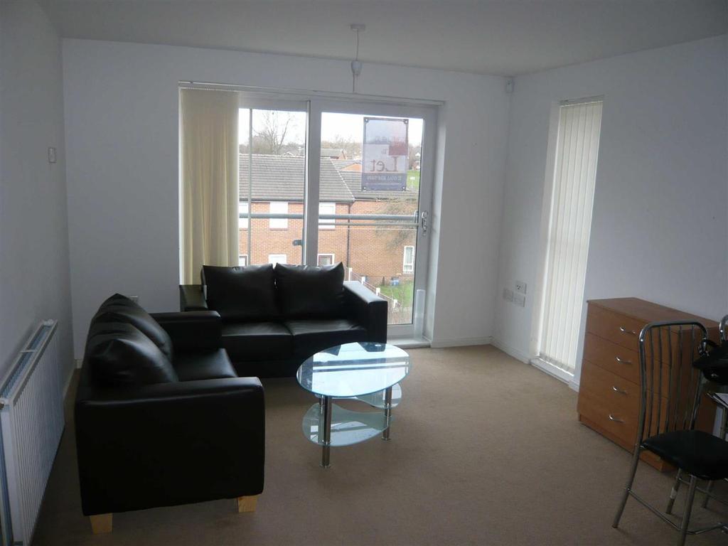 33 Duke Street, New Broughton, Salford 2 bed flat £750 pcm (£173 pw)