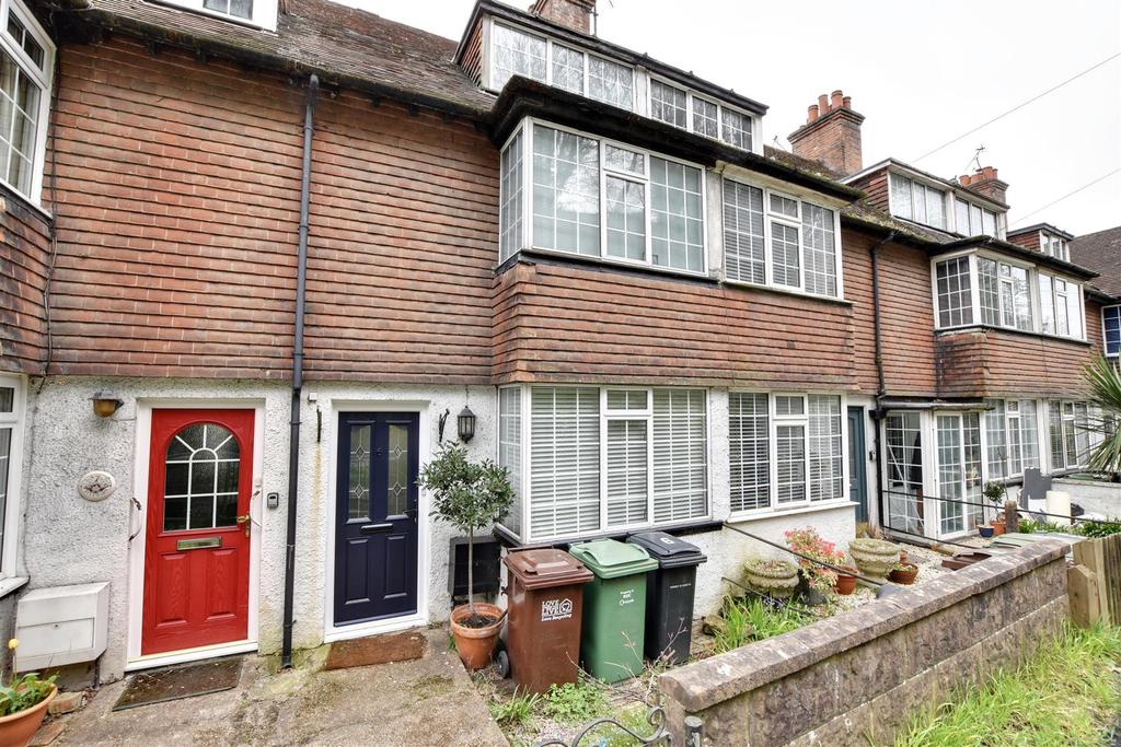 The Strand, Winchelsea 2 bed terraced house £300,000