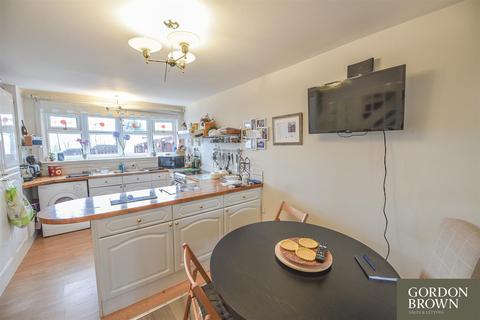 3 bedroom terraced house for sale - Binsby Gardens, Harlow Green