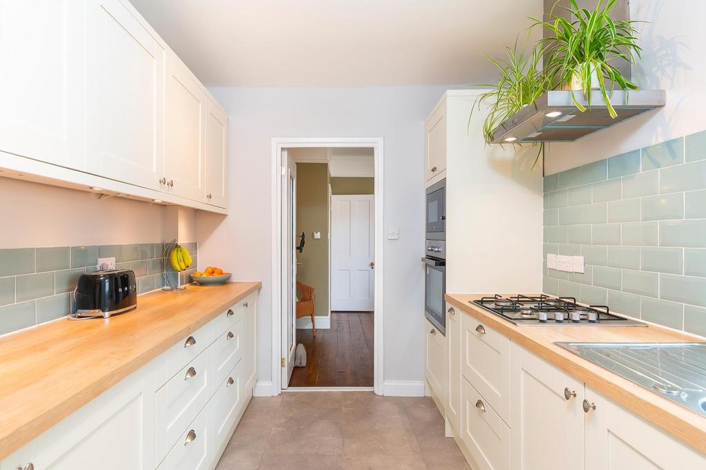 DAORNOTSOB11 - Kitchen B.jpg