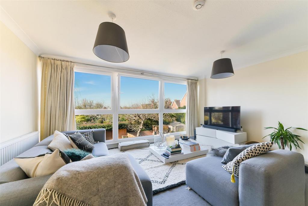 Lambton Road, West Wimbledon, SW20 4 bed house £1,195,000