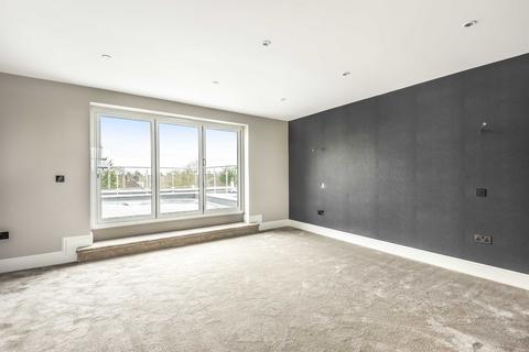 3 bedroom penthouse to rent, Bergamot House, 52 Rowantree Road, Enfield, EN2