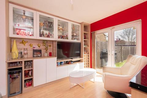 18 Northfield Crescent, Sutton, SM3 9SU