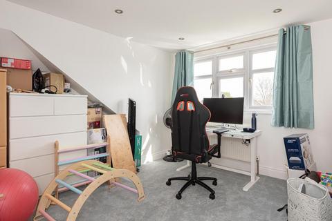18 Northfield Crescent, Sutton, SM3 9SU