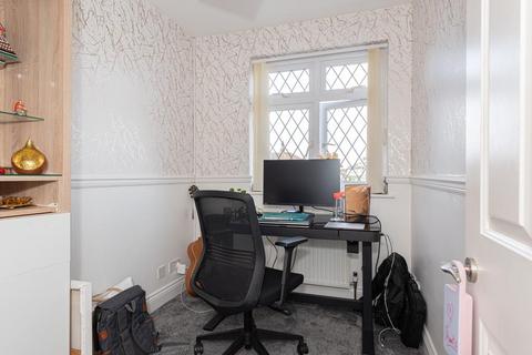 18 Northfield Crescent, Sutton, SM3 9SU
