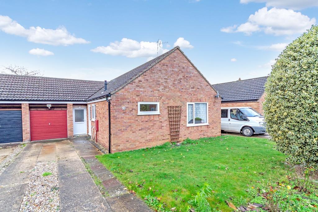 Gwyn Crescent, Fakenham, NR21 2 bed detached bungalow £250,000
