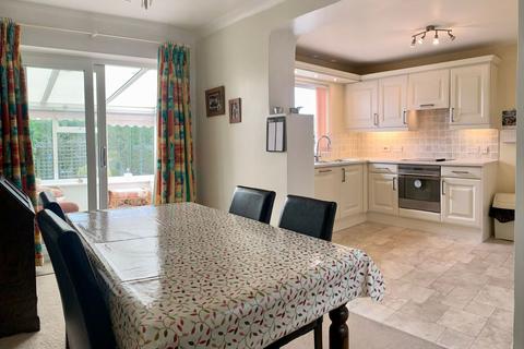 2 The Close, Northampton, NN2 7TW