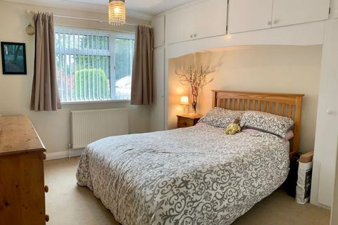 2 The Close, Northampton, NN2 7TW