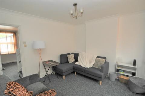 2 bedroom terraced house to rent, Highbury Road, Hitchin, SG4