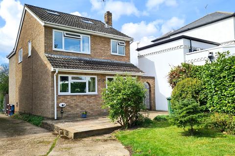11 Berkeley Close, Staines, TW19 6ED