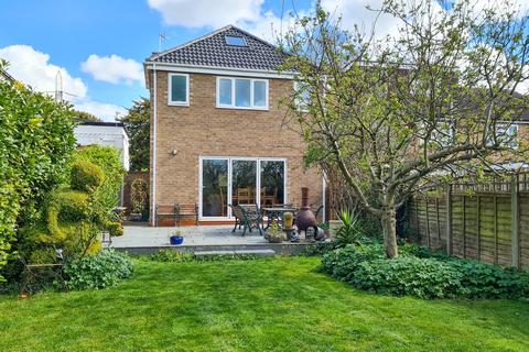 11 Berkeley Close, Staines, TW19 6ED