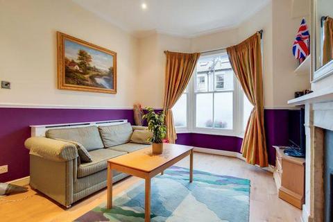 6 bedroom terraced house to rent, Gilstead Road, Fulham, SW6