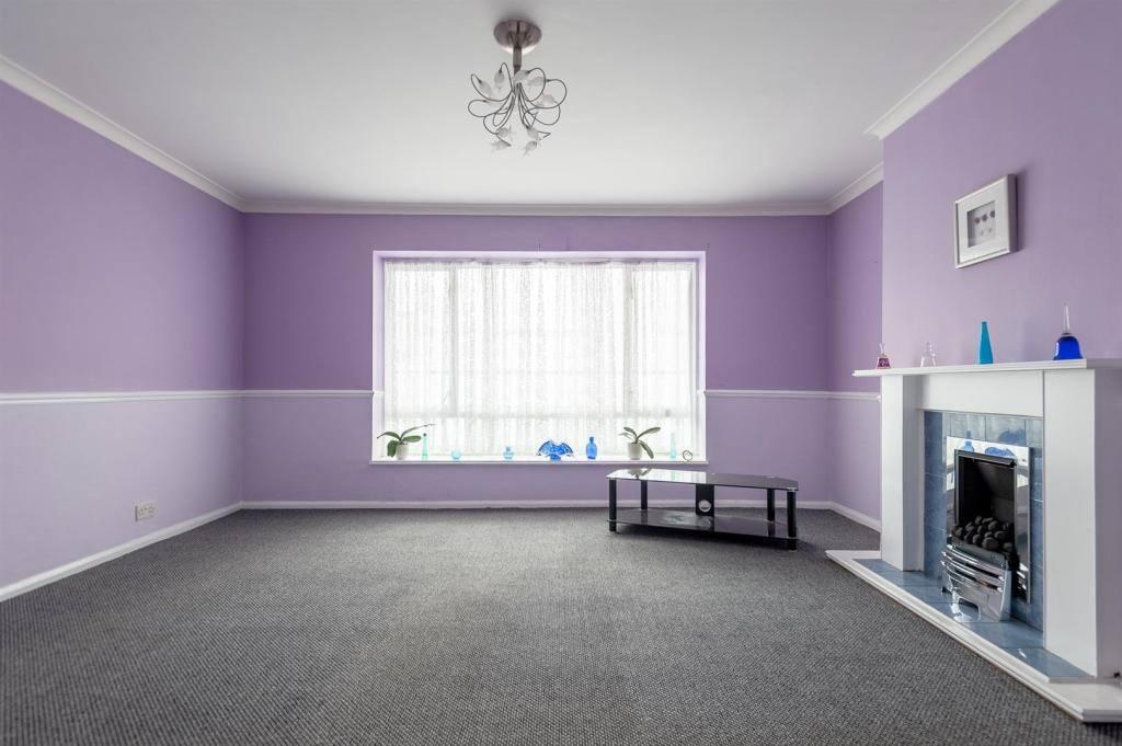 3 Bedroom Flat - Hornsey Road, London, N7