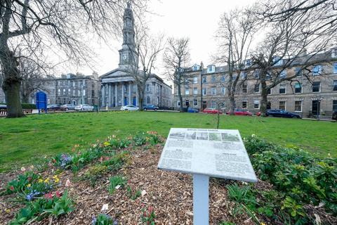 15a/2 Bellevue Crescent, Edinburgh, EH3 6NE