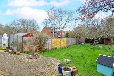 2 bedroom bungalow for sale, Gasden Lane, Surrey GU8