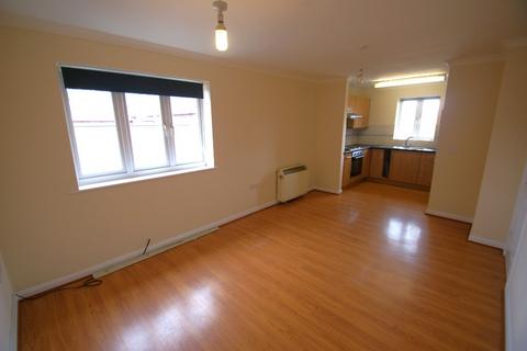 2 bedroom flat to rent, Station Approach, Ludgershall, SP11