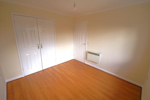 2 bedroom flat to rent, Station Approach, Ludgershall, SP11