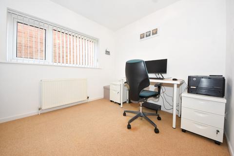 47 Arras Boulevard, Hampton Magna, Warwick, CV35 8TT