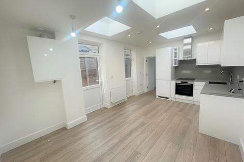 1 bedroom flat to rent, Park Road, Crouch End, N8