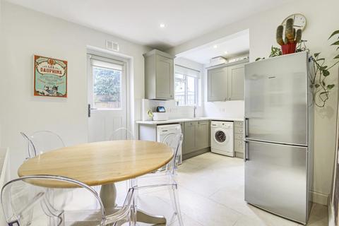132 Merton Hall Road, London, SW19 3PZ