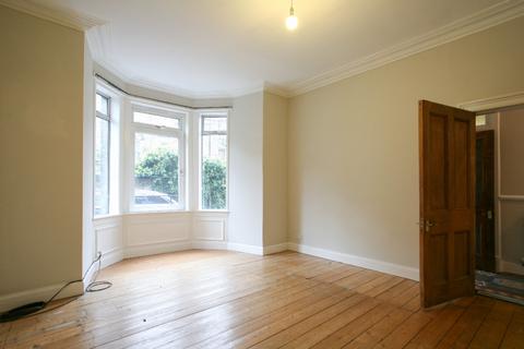 2 bedroom flat to rent, Richmond Terrace, Dalry, Edinburgh, EH11