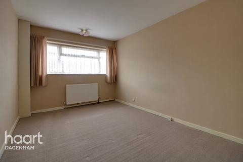 5 John Parker Close, Dagenham, RM10 9SR