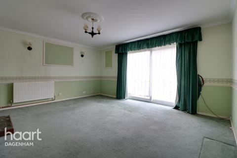 5 John Parker Close, Dagenham, RM10 9SR