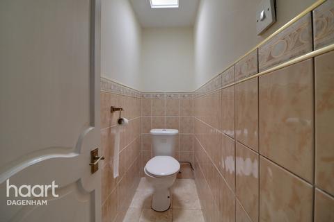 5 John Parker Close, Dagenham, RM10 9SR
