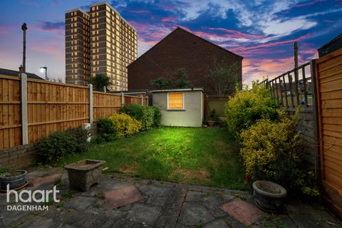 5 John Parker Close, Dagenham, RM10 9SR