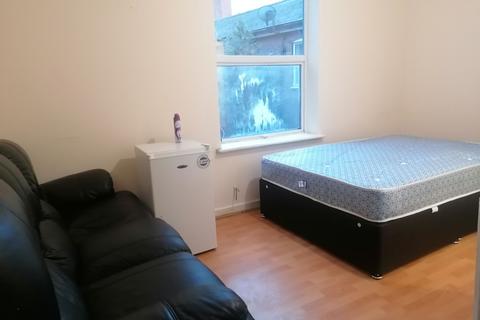 1 bedroom in a house share to rent - Chapel Street, Luton